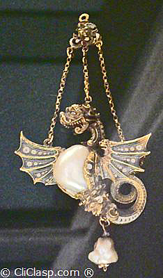 Dragon pendant from Spain, baroque pearl, XVI century