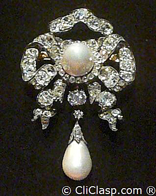 1860 pearl and diamonds brooch